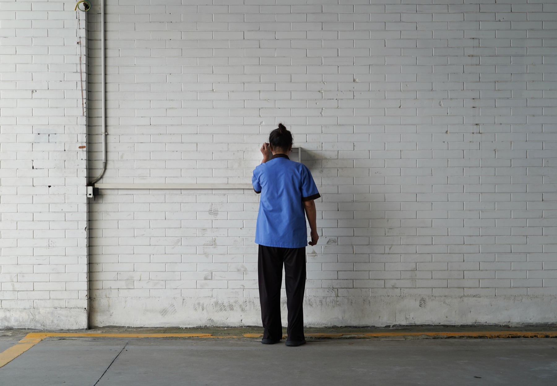Clocking In — Yan Jiacheng (闫家成), view image 9