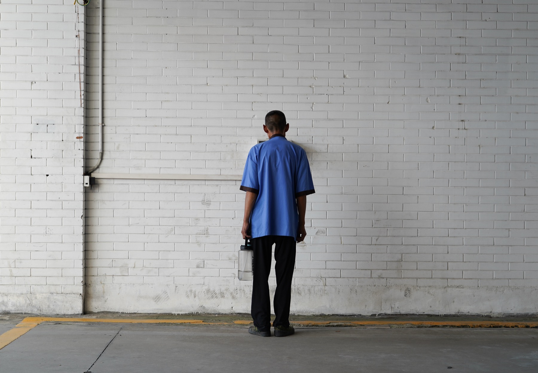 Clocking In — Yan Jiacheng (闫家成), view image 11